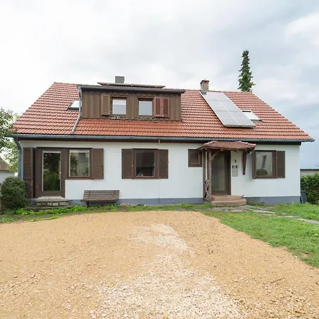 Range - Mit Panoramablick - 2 - Parkplatz - Kueche - Wlan - Monteure 1-11 Personen Apartment *