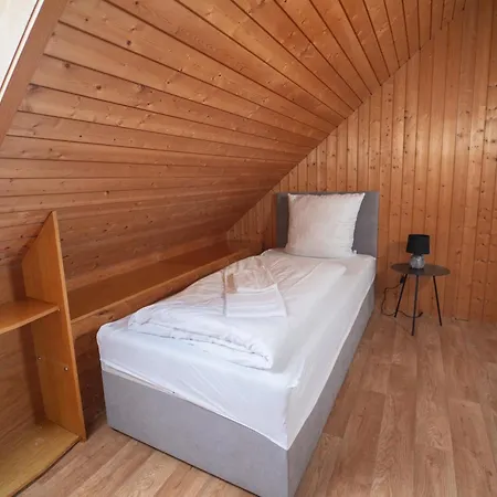 Range - Mit Panoramablick - 2 - Parkplatz - Kueche - Wlan - Monteure 1-11 Personen