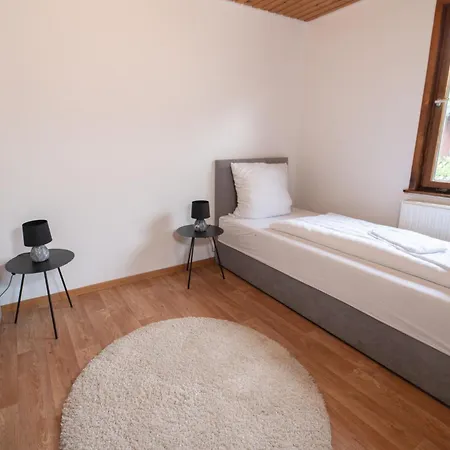 Range - Mit Panoramablick - 2 - Parkplatz - Kueche - Wlan - Monteure 1-11 Personen Winterbach (Baden-Wurttemberg)